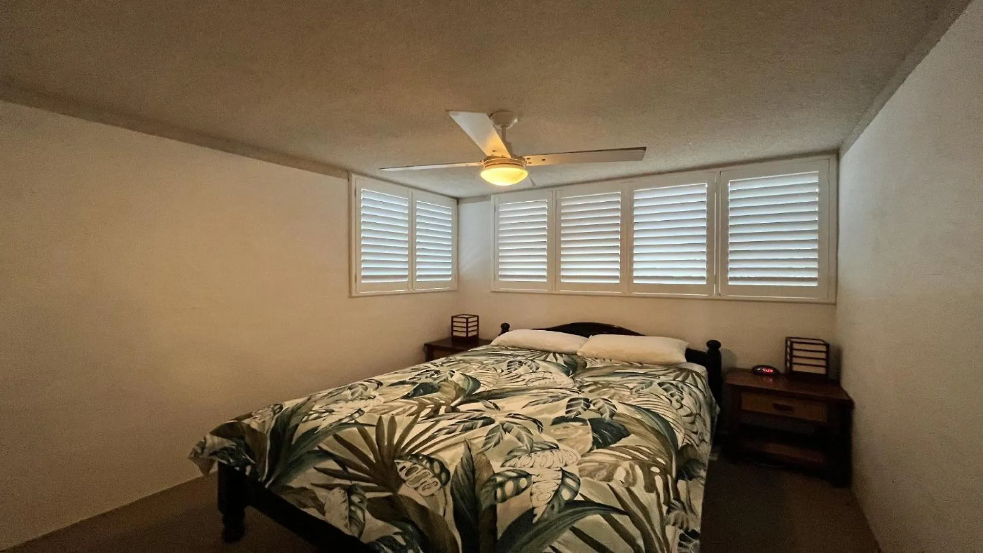 Oceanic #7 - Great Location With Ocean Views Apartment Caloundra
